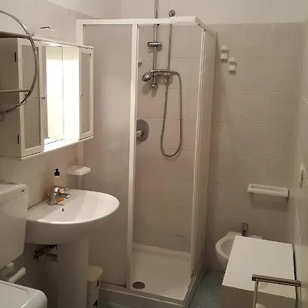 Torres Rojas Apartment Ivrea